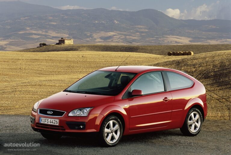 FORD Focus 3 drzwiowe 2004-2007