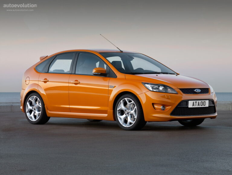 FORD Focus ST 5 drzwiowe 2008-2011