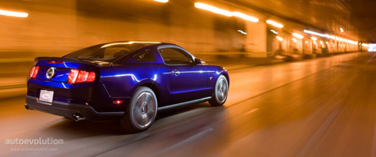 FORD Mustang 2009-2013
