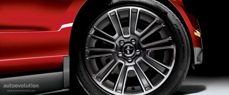 FORD Mustang Convertible 2009-2013