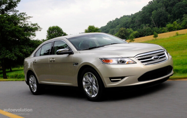 2010Ford Taurus