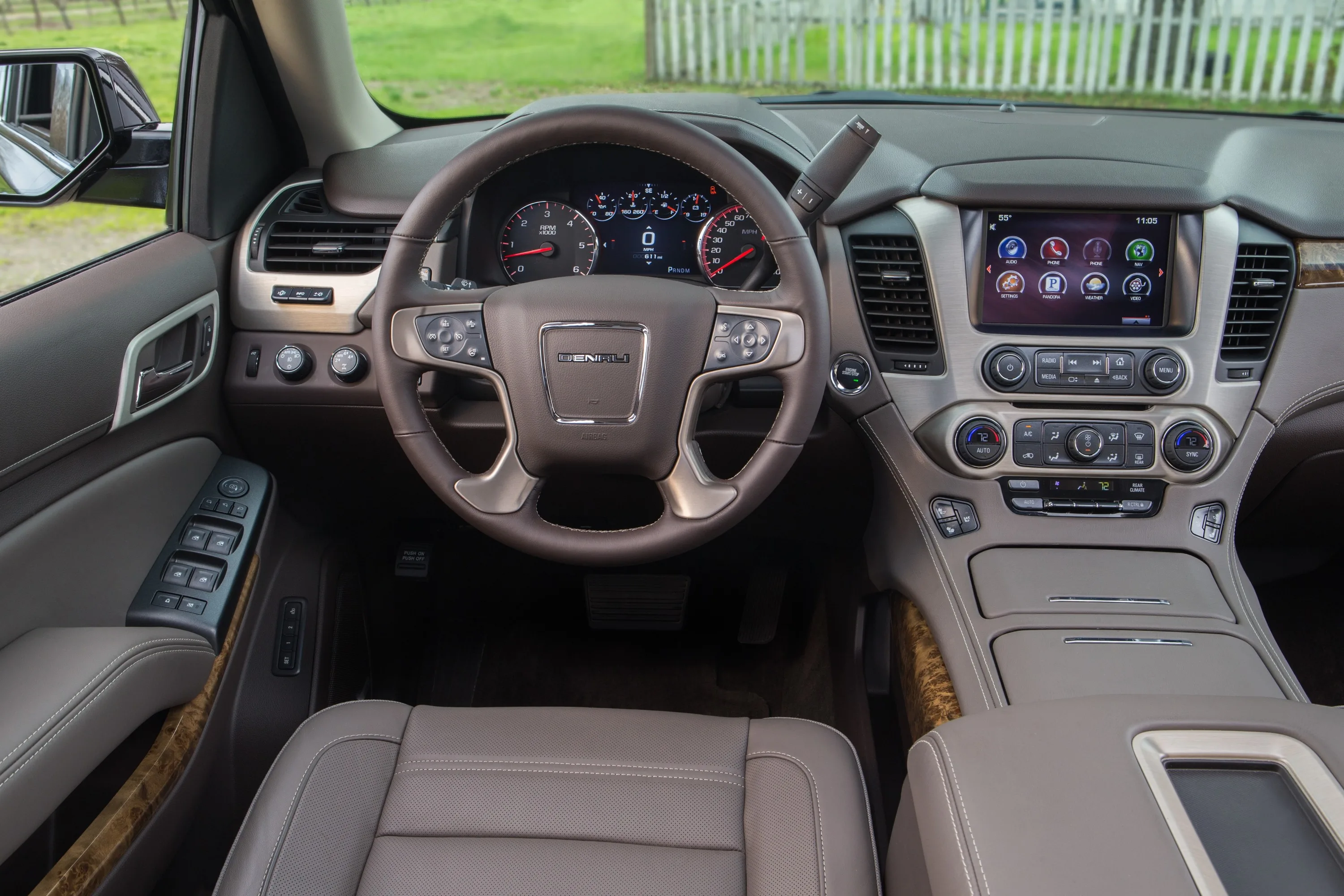 GMC-Yukon-Denali-5000_25.jpg