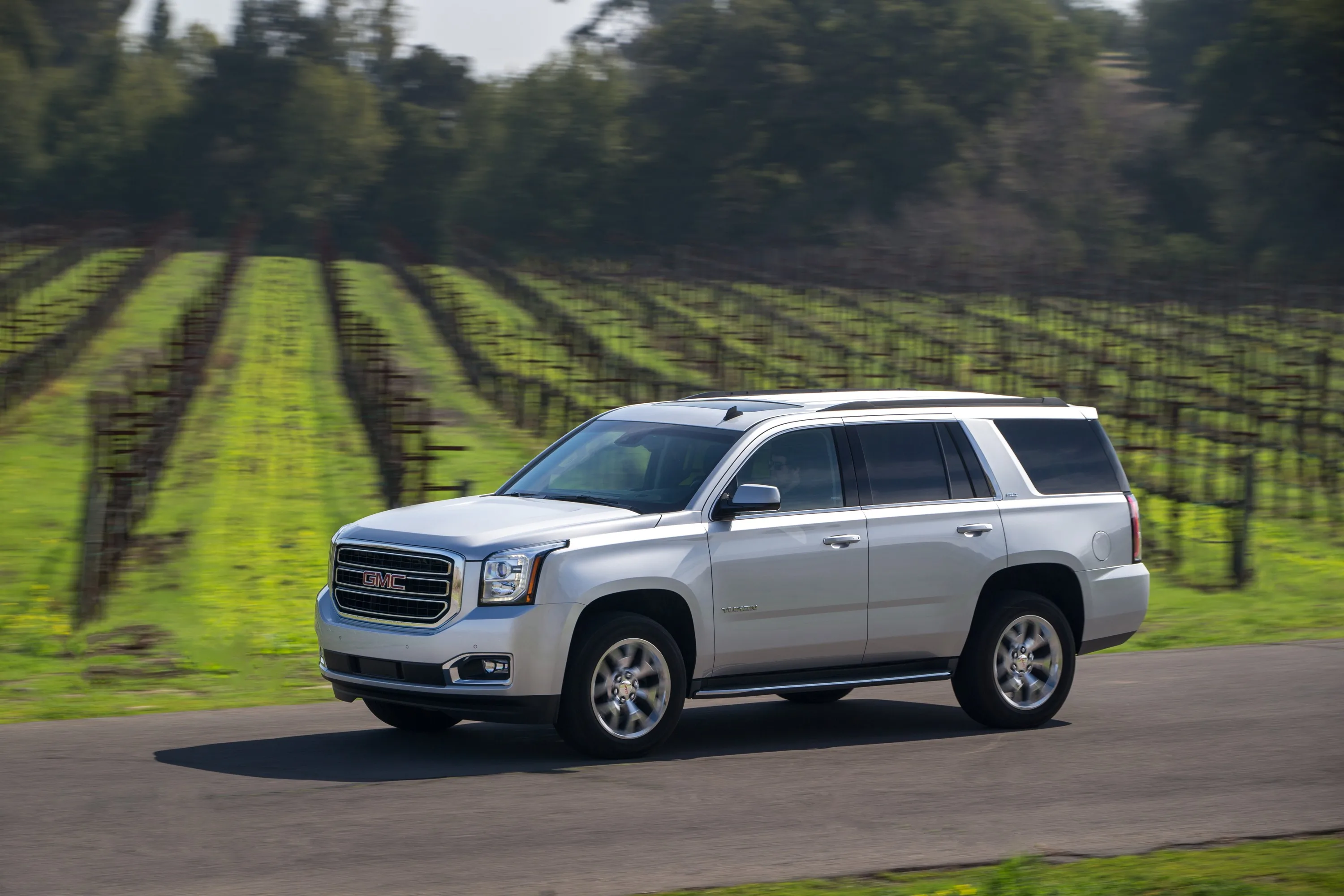 GMC-Yukon-Denali-5000_47.jpg
