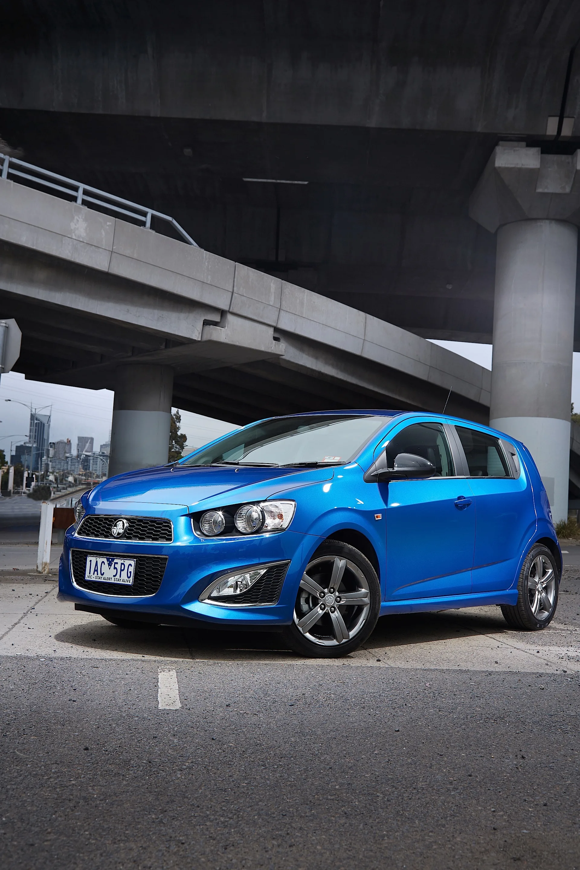 HOLDEN-Barina-RS-5059_17.jpg