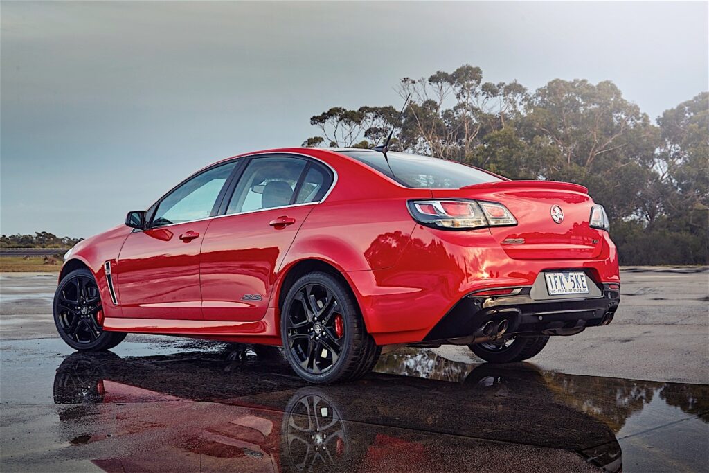 HOLDEN Commodore Sedan 2015-2017