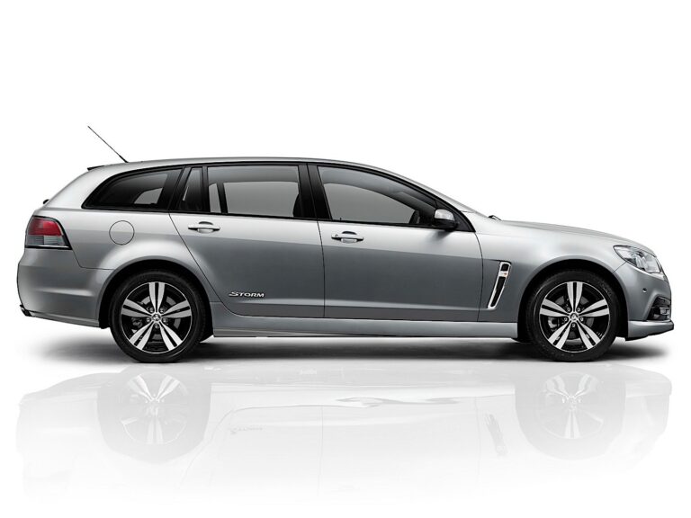 HOLDEN Commodore Wagon 2013-2015