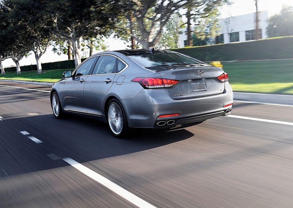 HYUNDAI Genesis 2014-2016