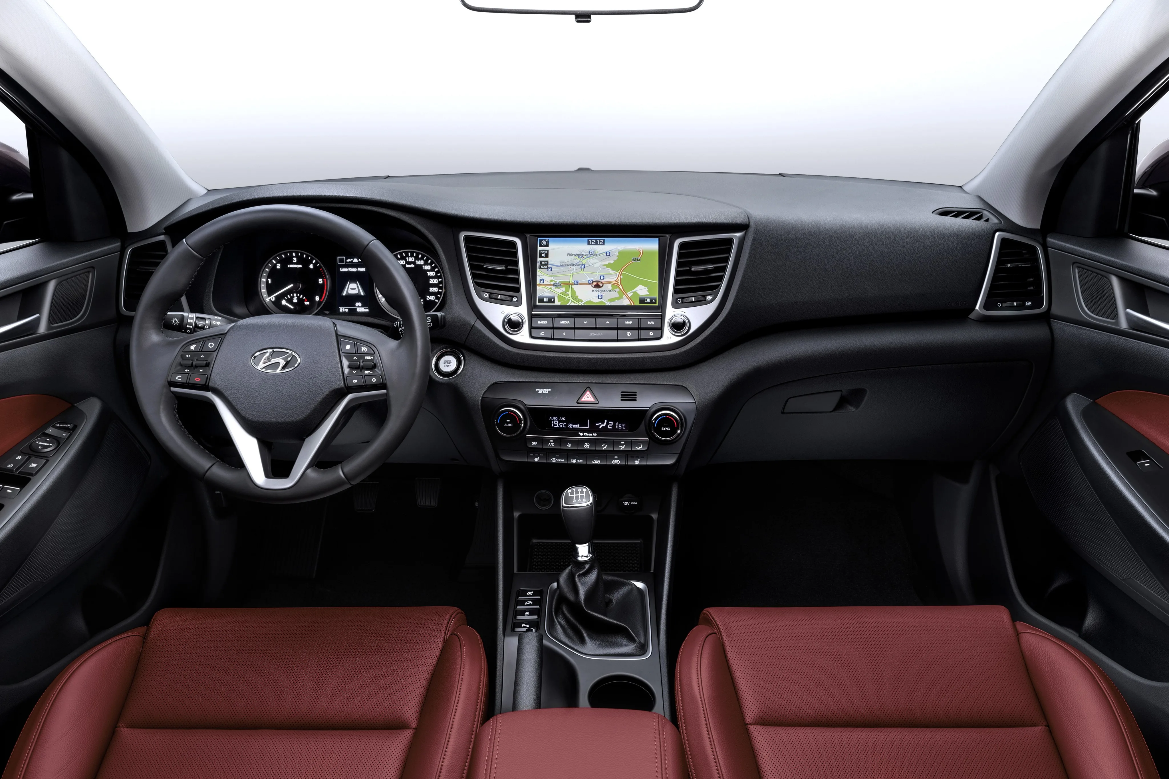 HYUNDAI-Tucson-5405_2.jpg