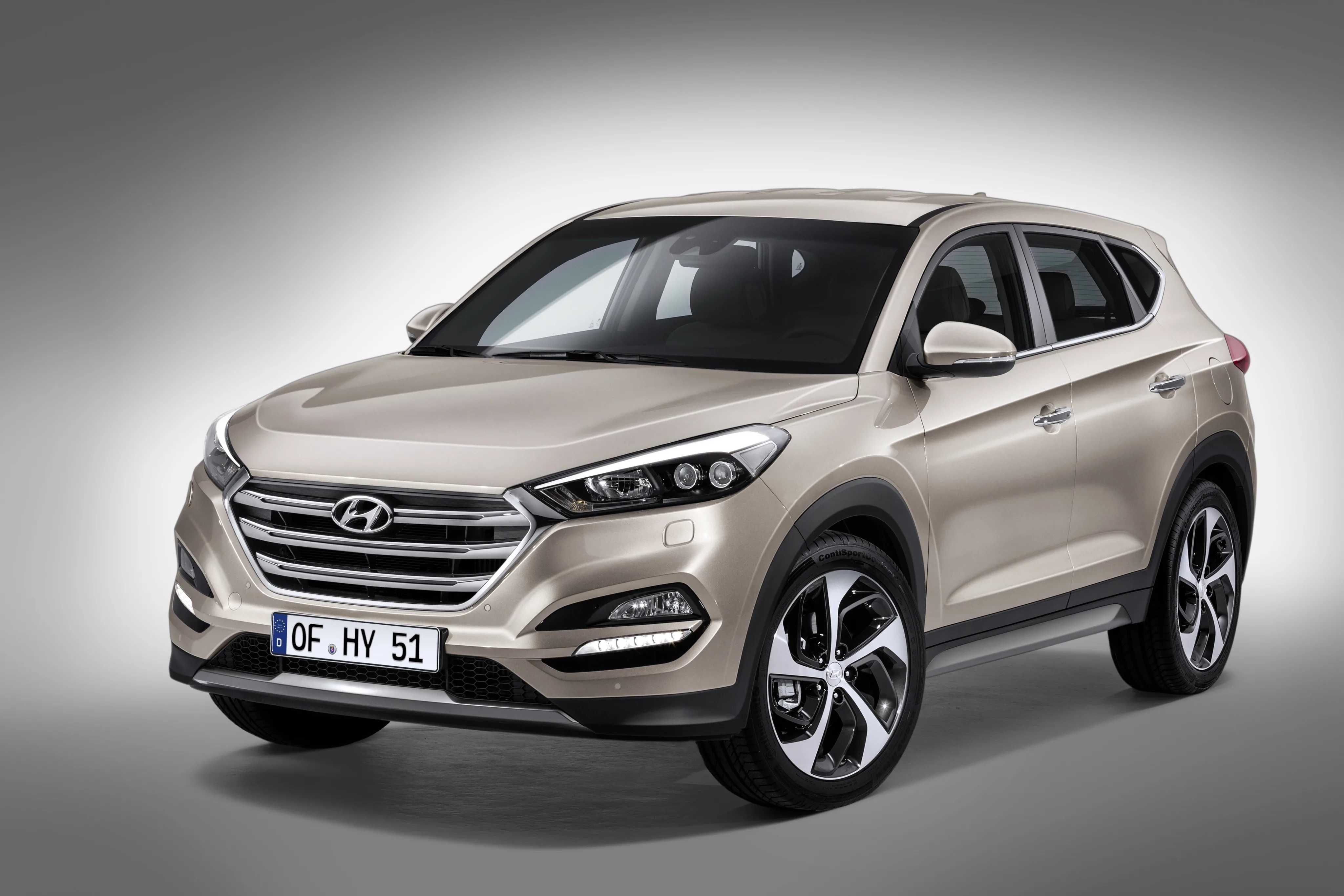 HYUNDAI-Tucson-5405_8.jpg