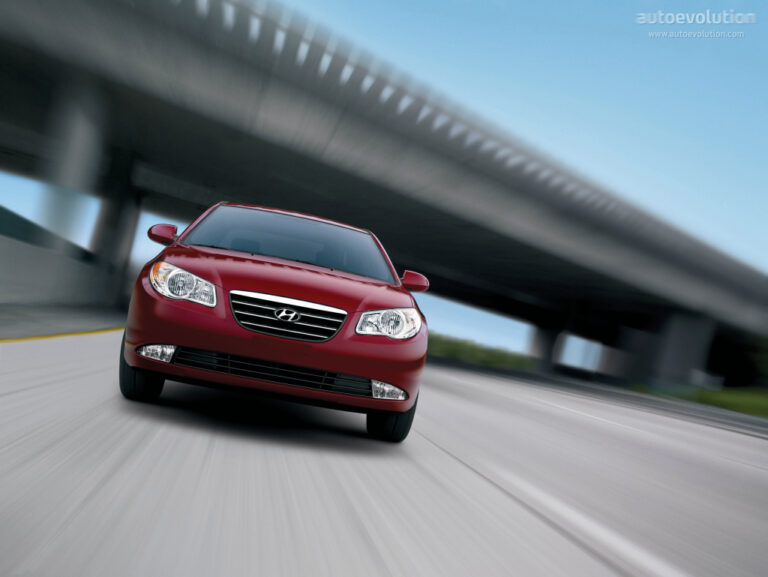 HYUNDAI Elantra 4 drzwiowe 2006-2010