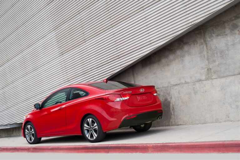 HYUNDAI Elantra Coupe 2012-2014