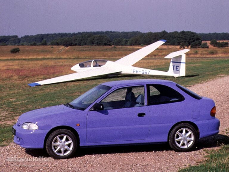 HYUNDAI Excel 3 drzwiowe 1994-1998