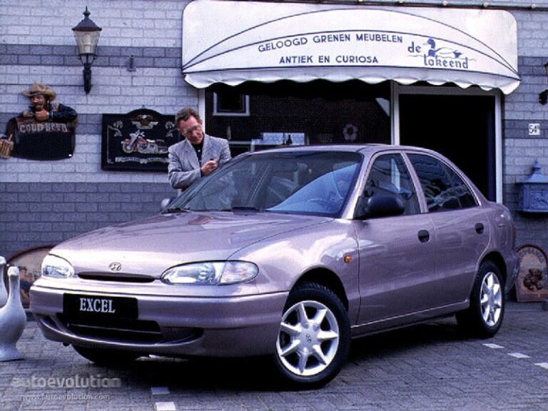 HYUNDAI Excel 4 drzwiowe 1994-1998