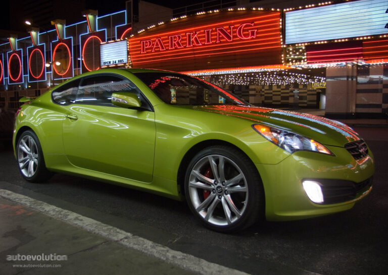 HYUNDAI Genesis Coupe 2008-2013
