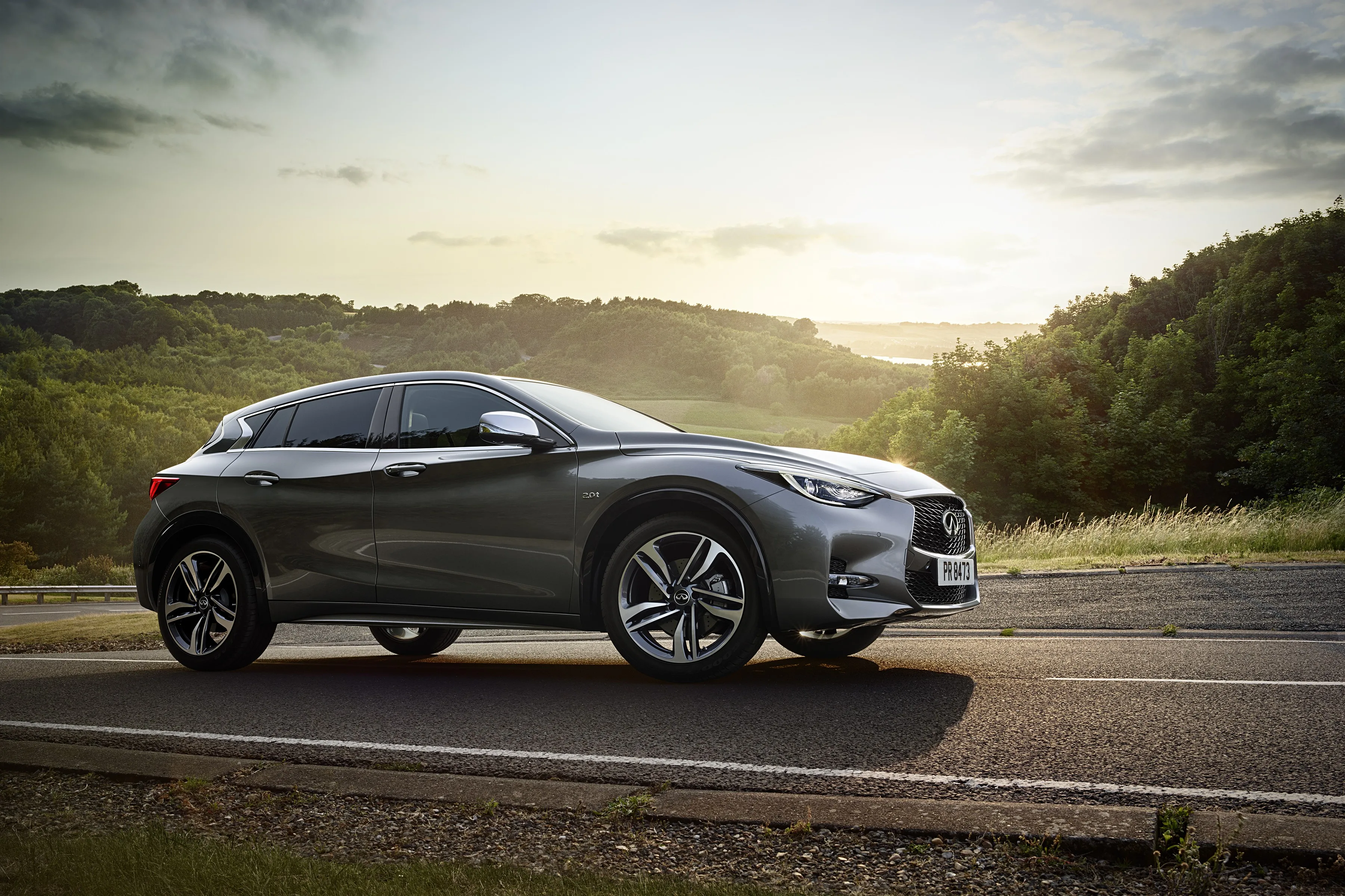 INFINITI-Q30-5556_27.jpeg