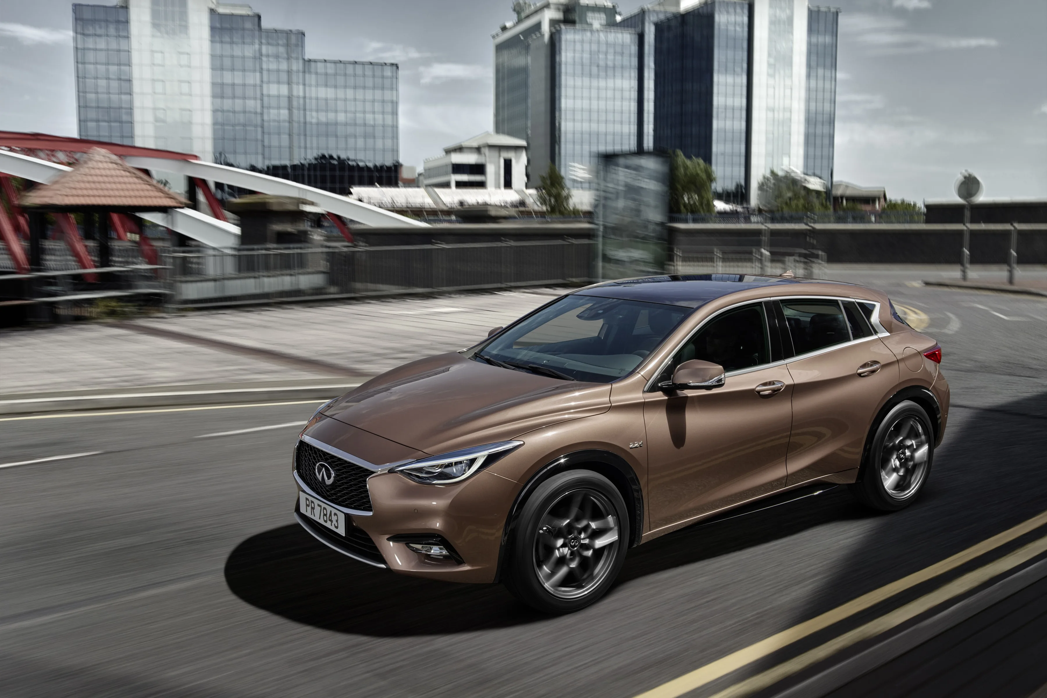 INFINITI-Q30-5556_78.jpeg