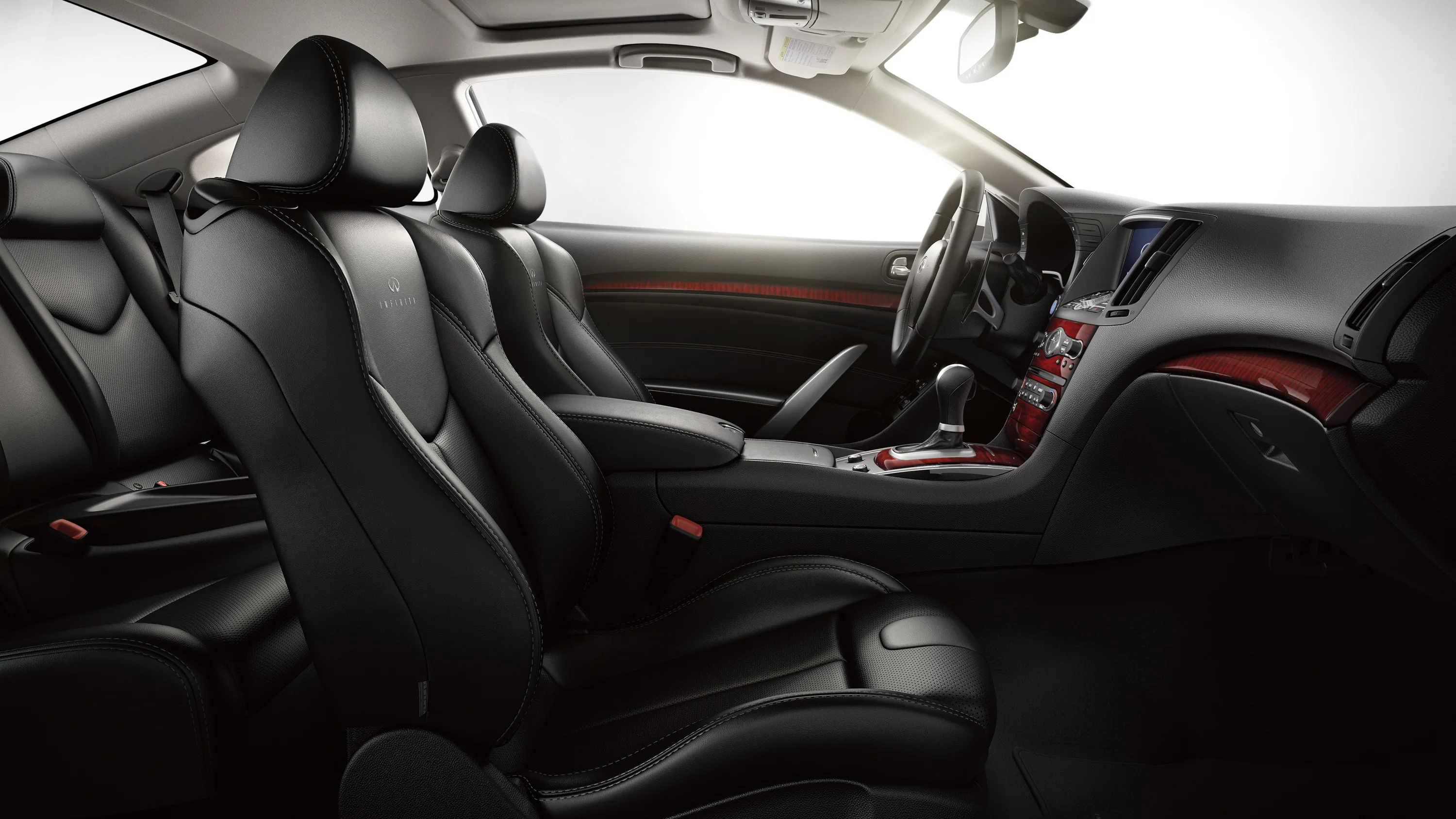 INFINITI-Q60-5212_10.jpg