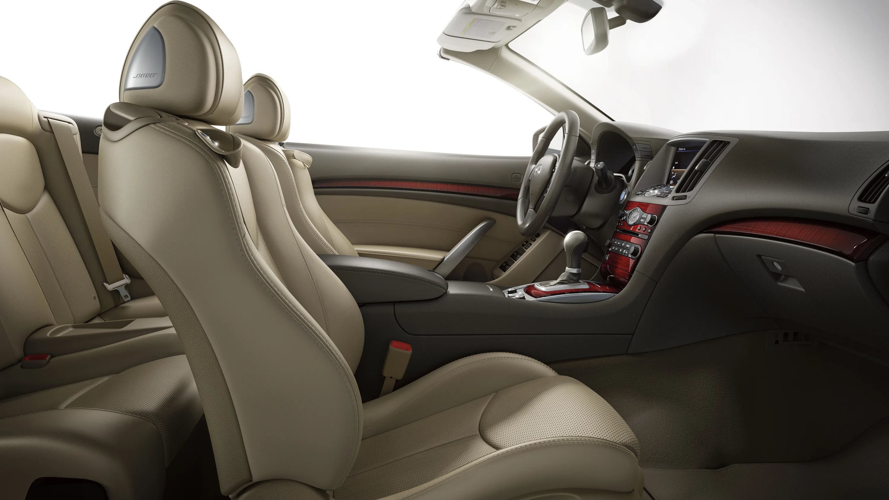 INFINITI-Q60-Convertible-5214_11.jpg