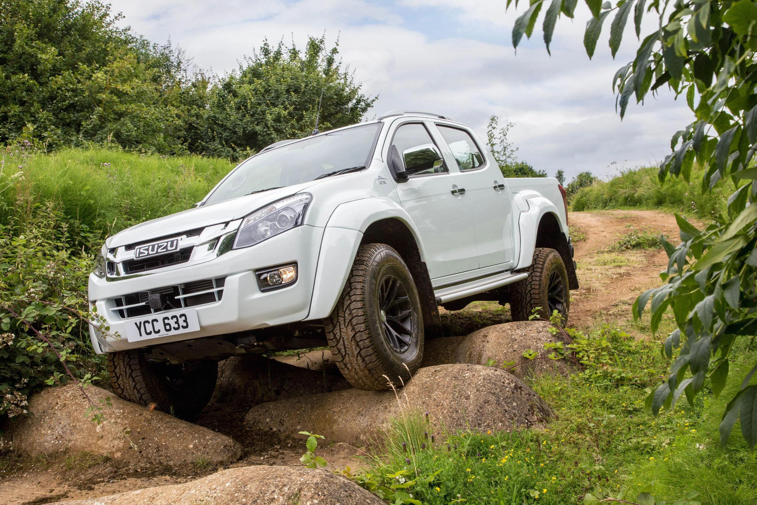 ISUZU-D-Max-Arctic-Trucks-AT35-5763_13.jpg