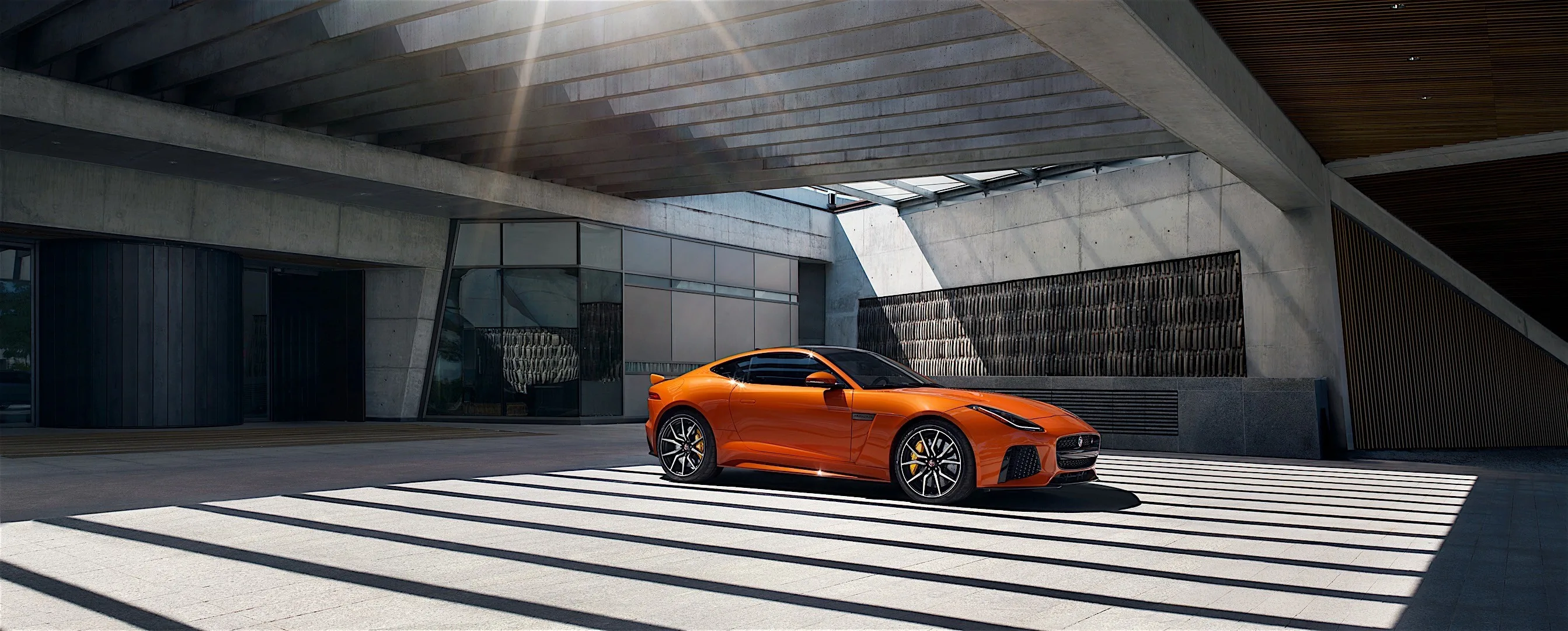 JAGUAR-F-Type-SVR-Coupe-5666_20.jpg