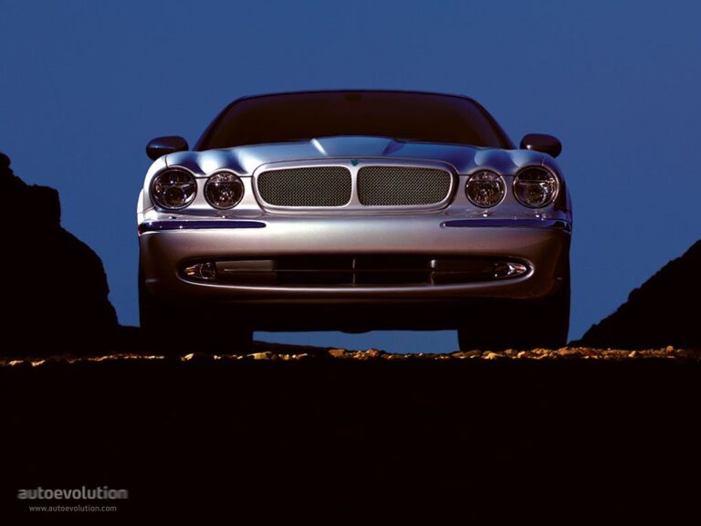 JAGUAR XJR 2003-2007