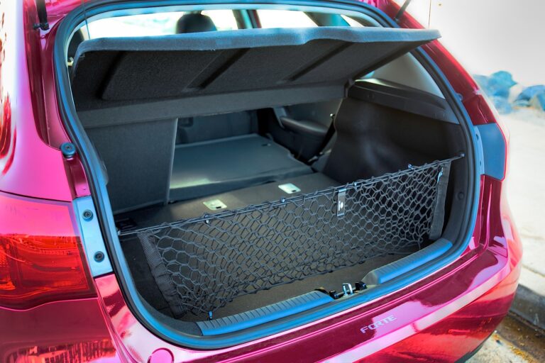 KIA Forte 5 Door 2010-2012