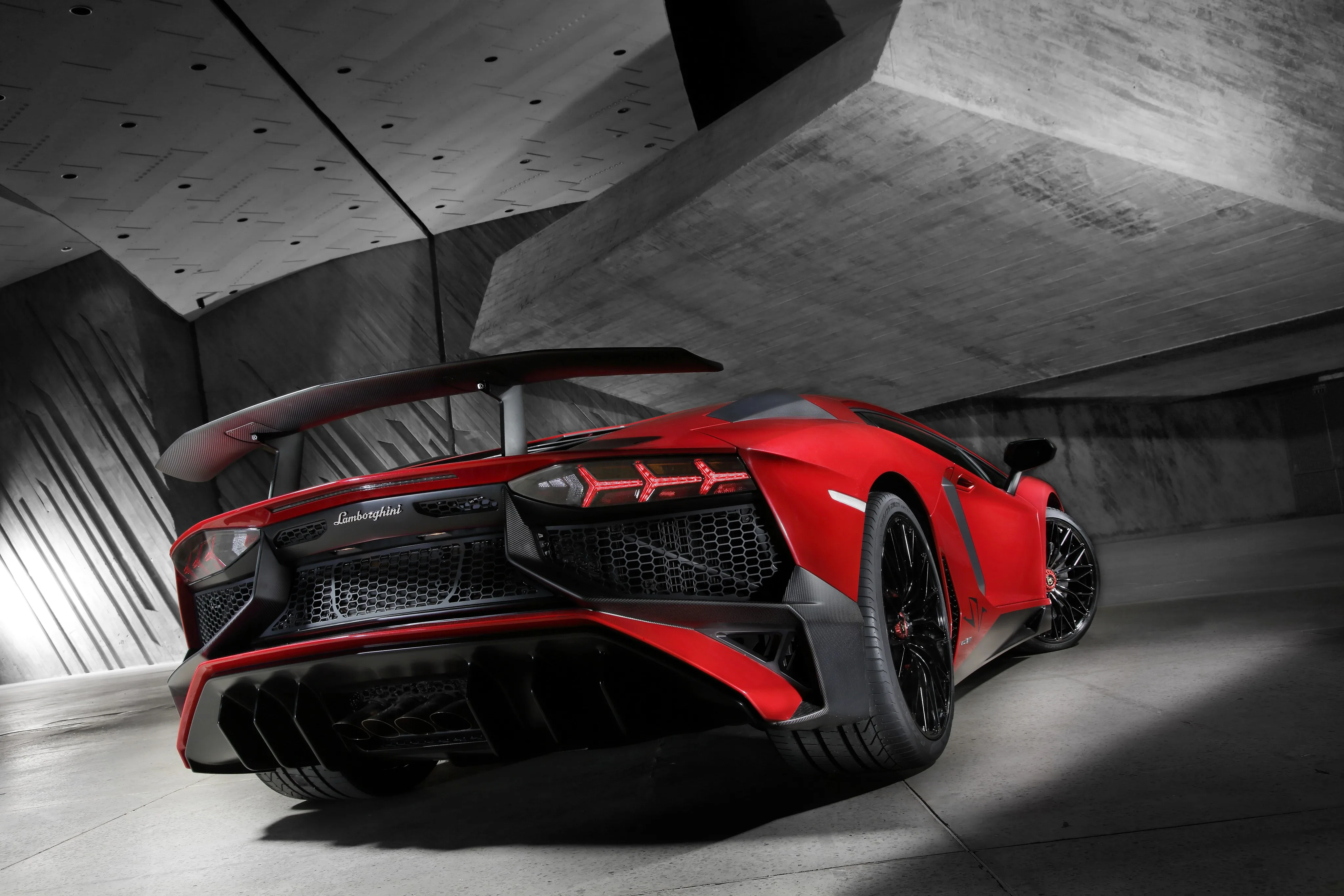 LAMBORGHINI-Aventador-LP750-4-SV-5423_11.jpg