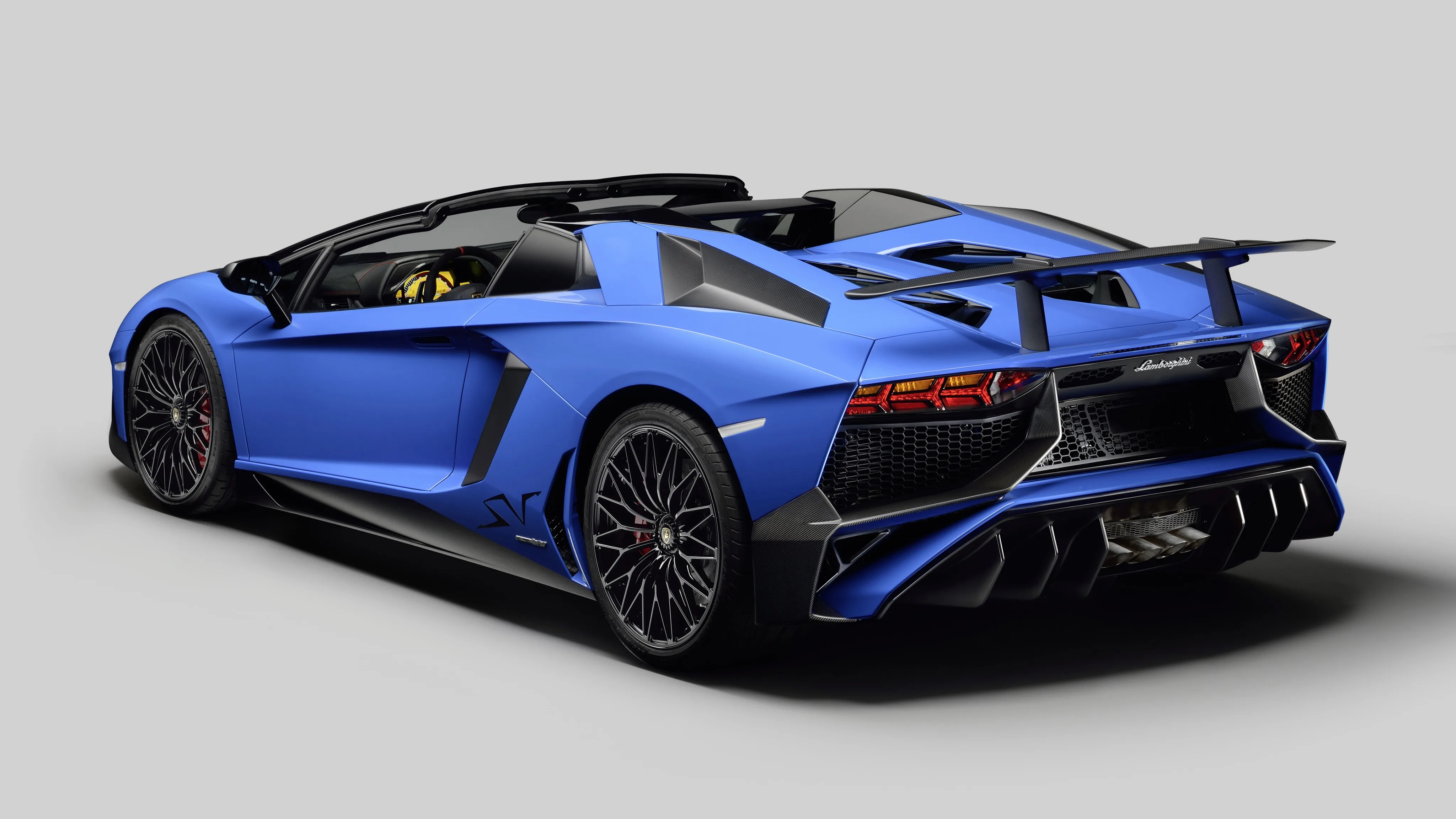 LAMBORGHINI-Aventador-LP750-4-SV-Roadster-5534_7.jpeg