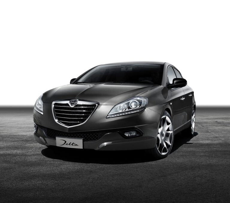 LANCIA Delta 2013-2014