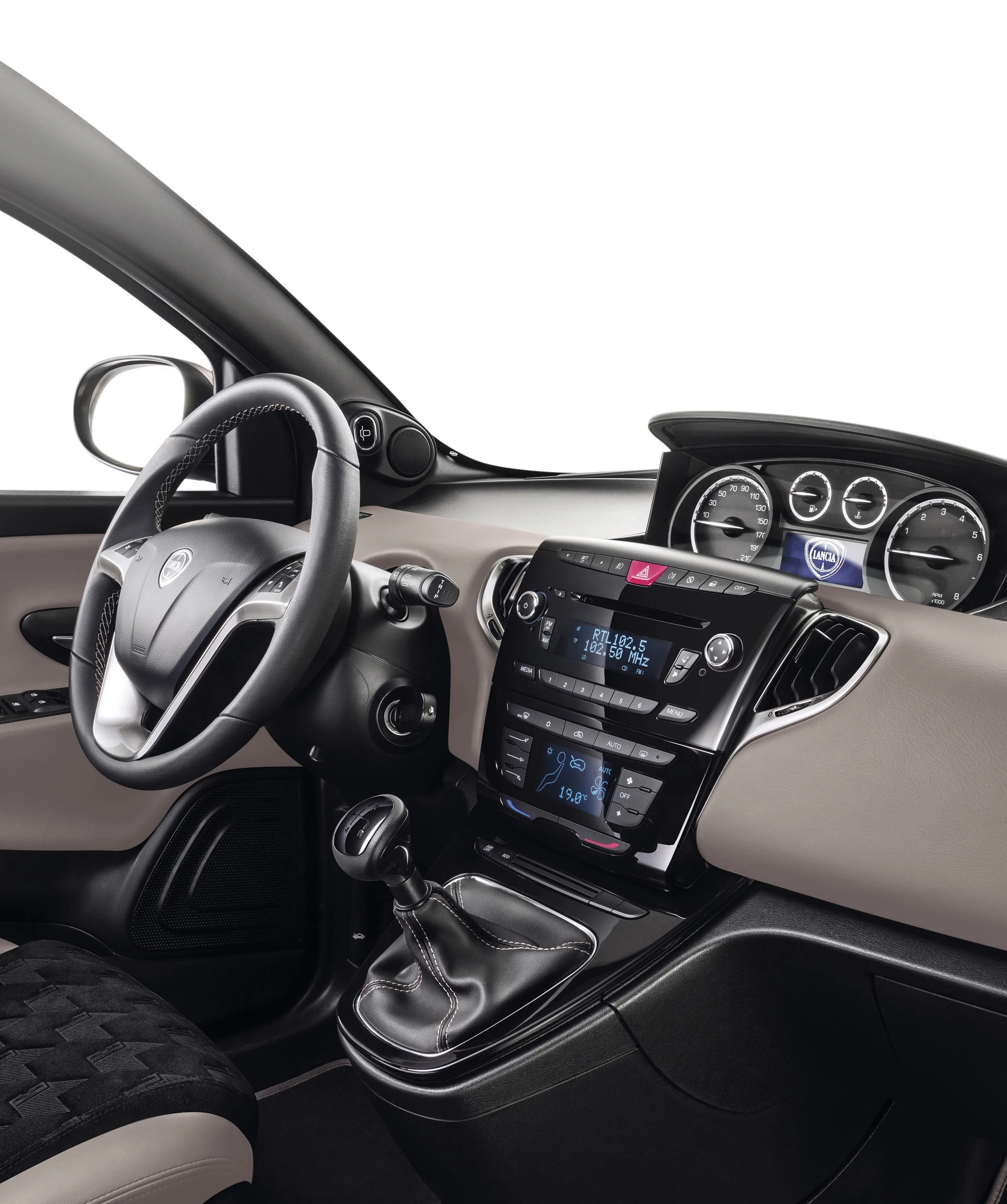 LANCIA-Ypsilon-4783_55.jpeg