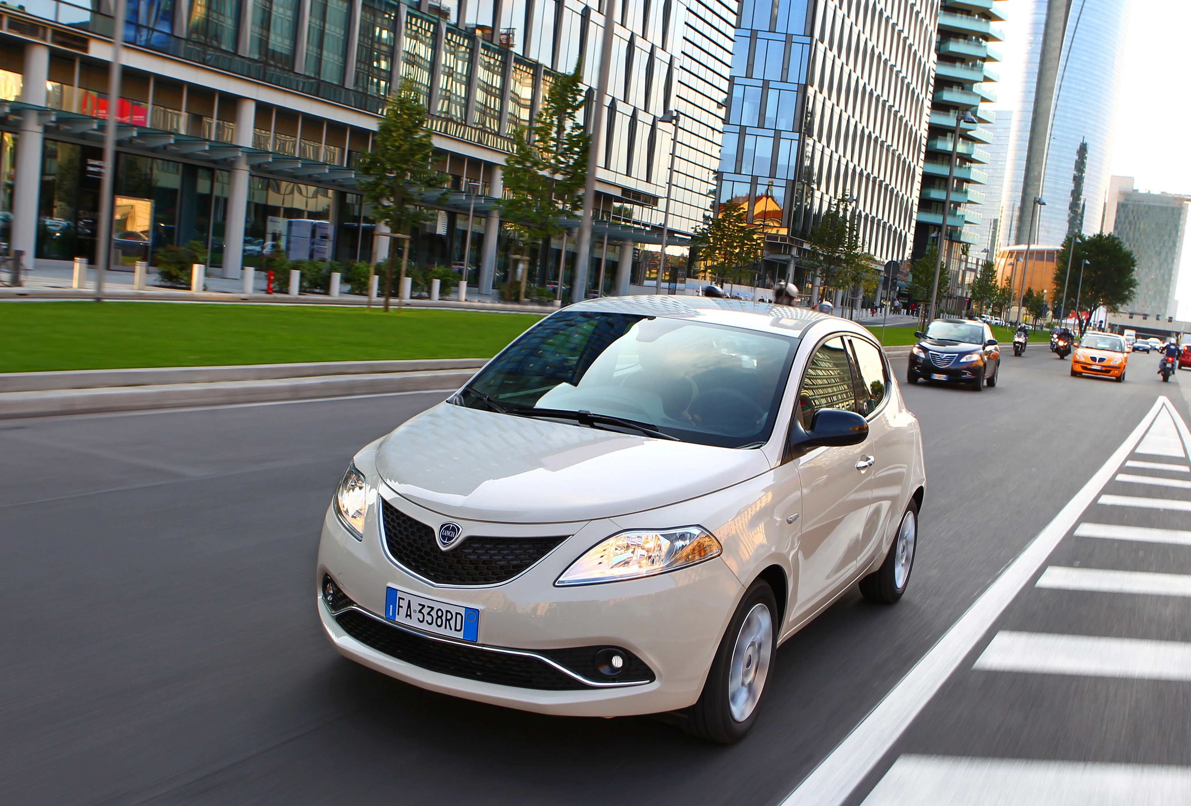 LANCIA-Ypsilon-5564_19.jpeg