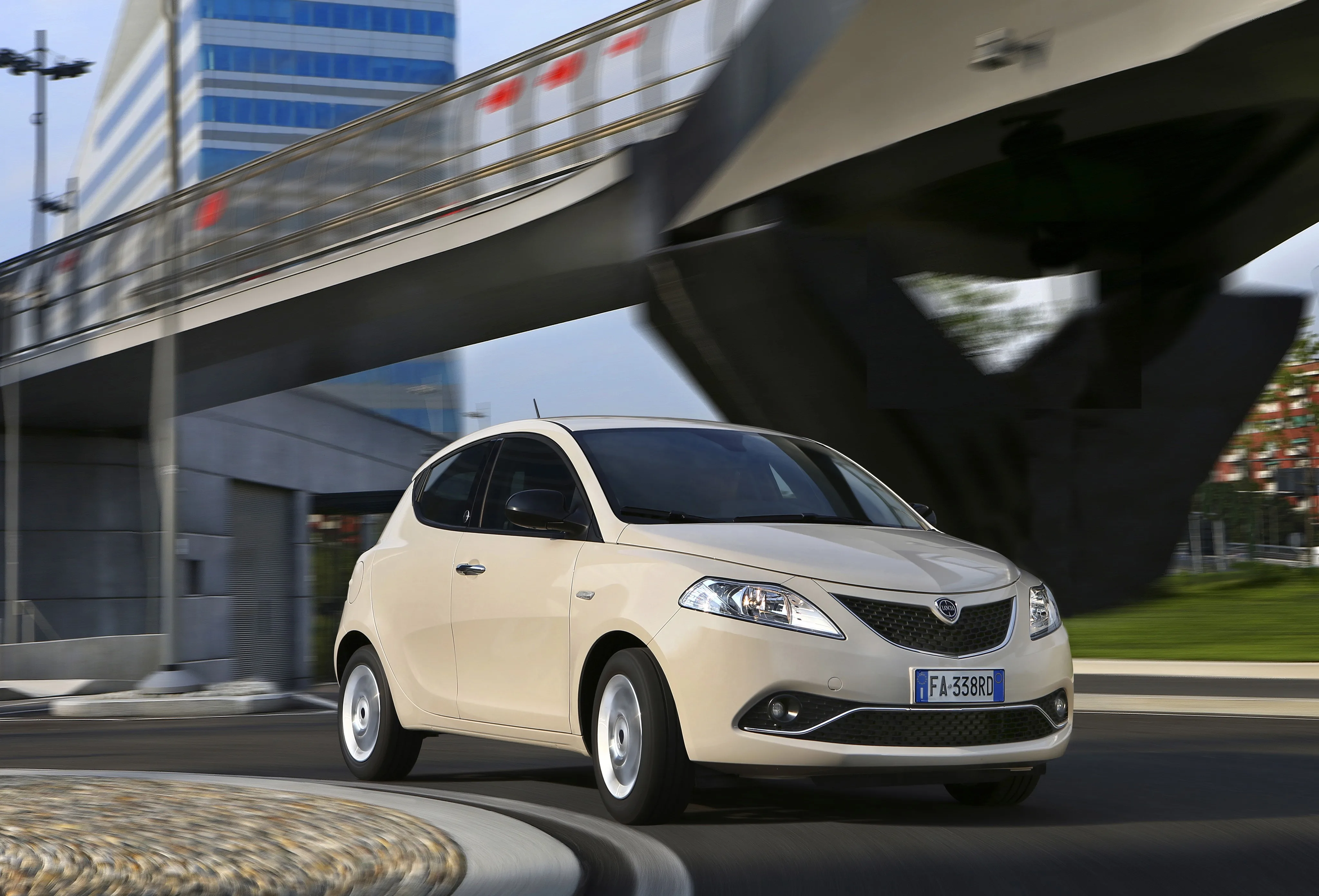 LANCIA-Ypsilon-5564_22.jpeg