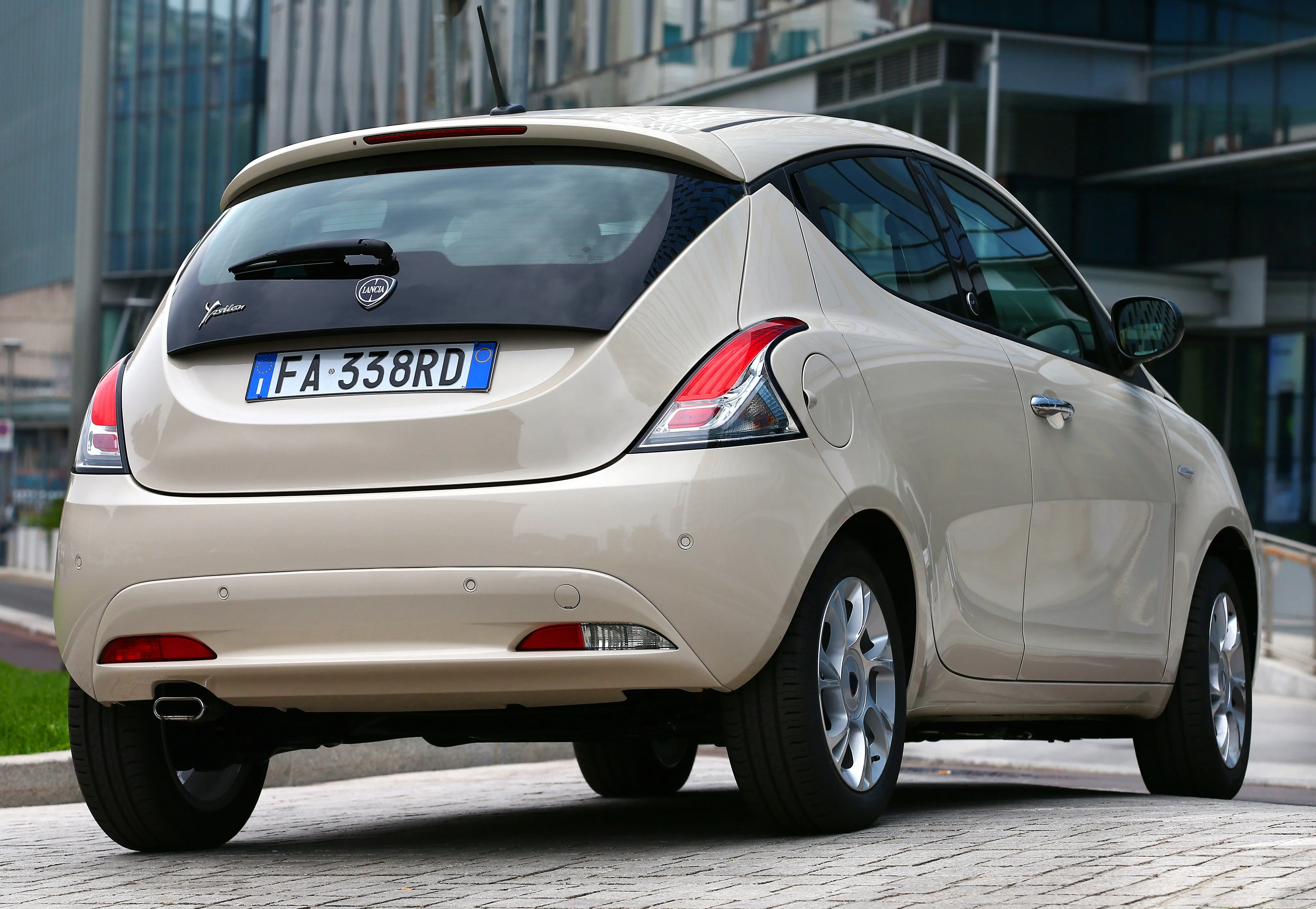 LANCIA-Ypsilon-5564_23.jpeg