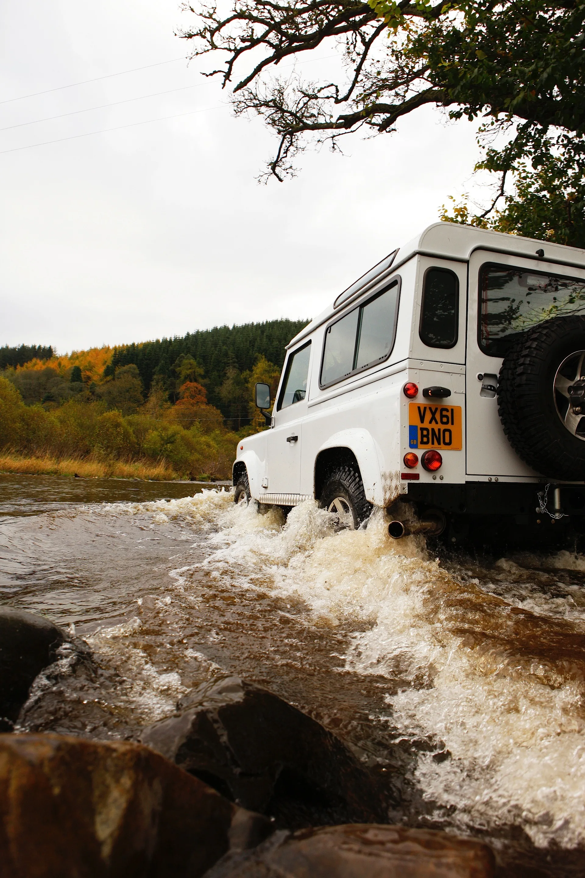LAND-ROVER-Defender-90-5031_20.jpg
