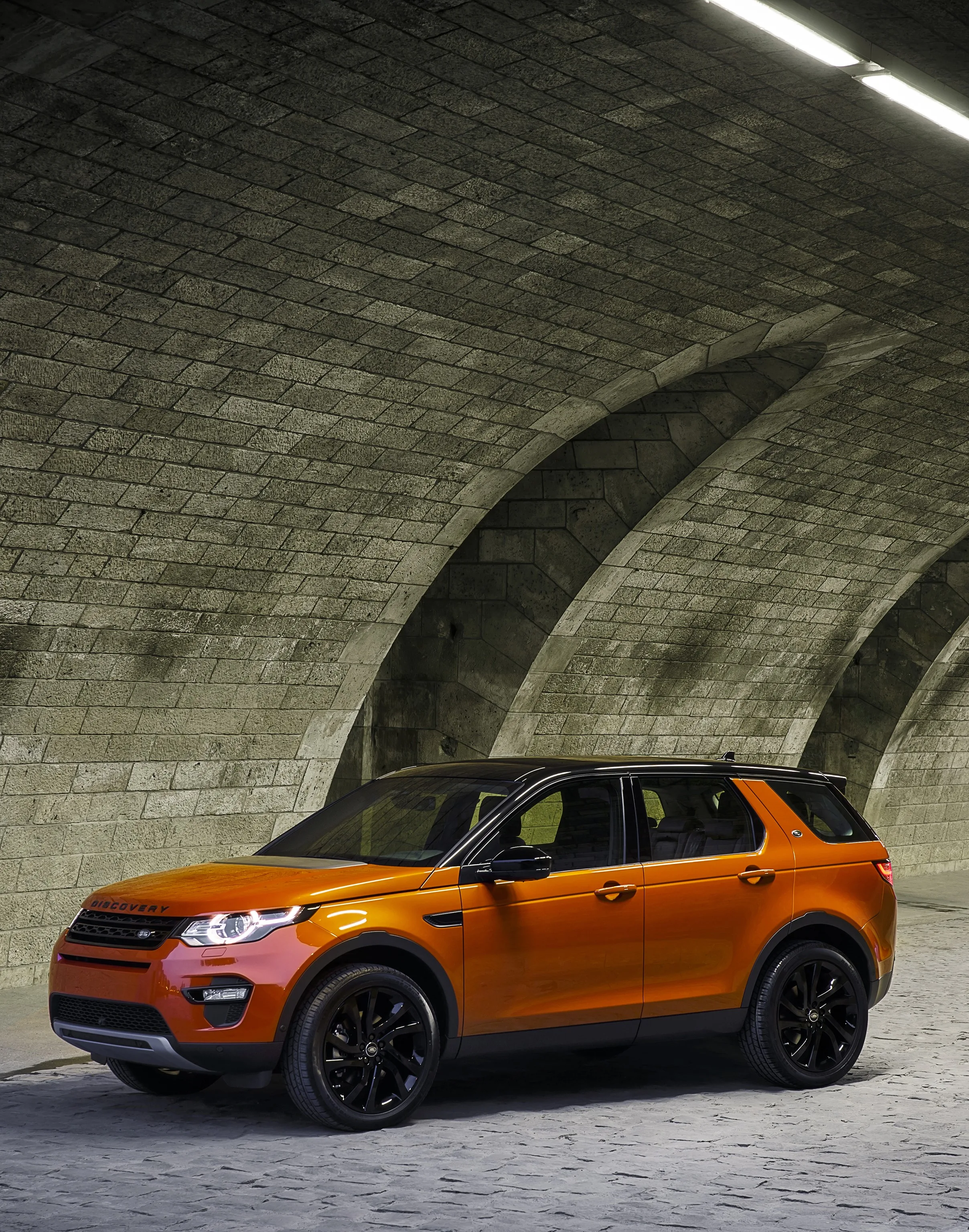LAND-ROVER-Discovery-Sport-5276_112.jpg