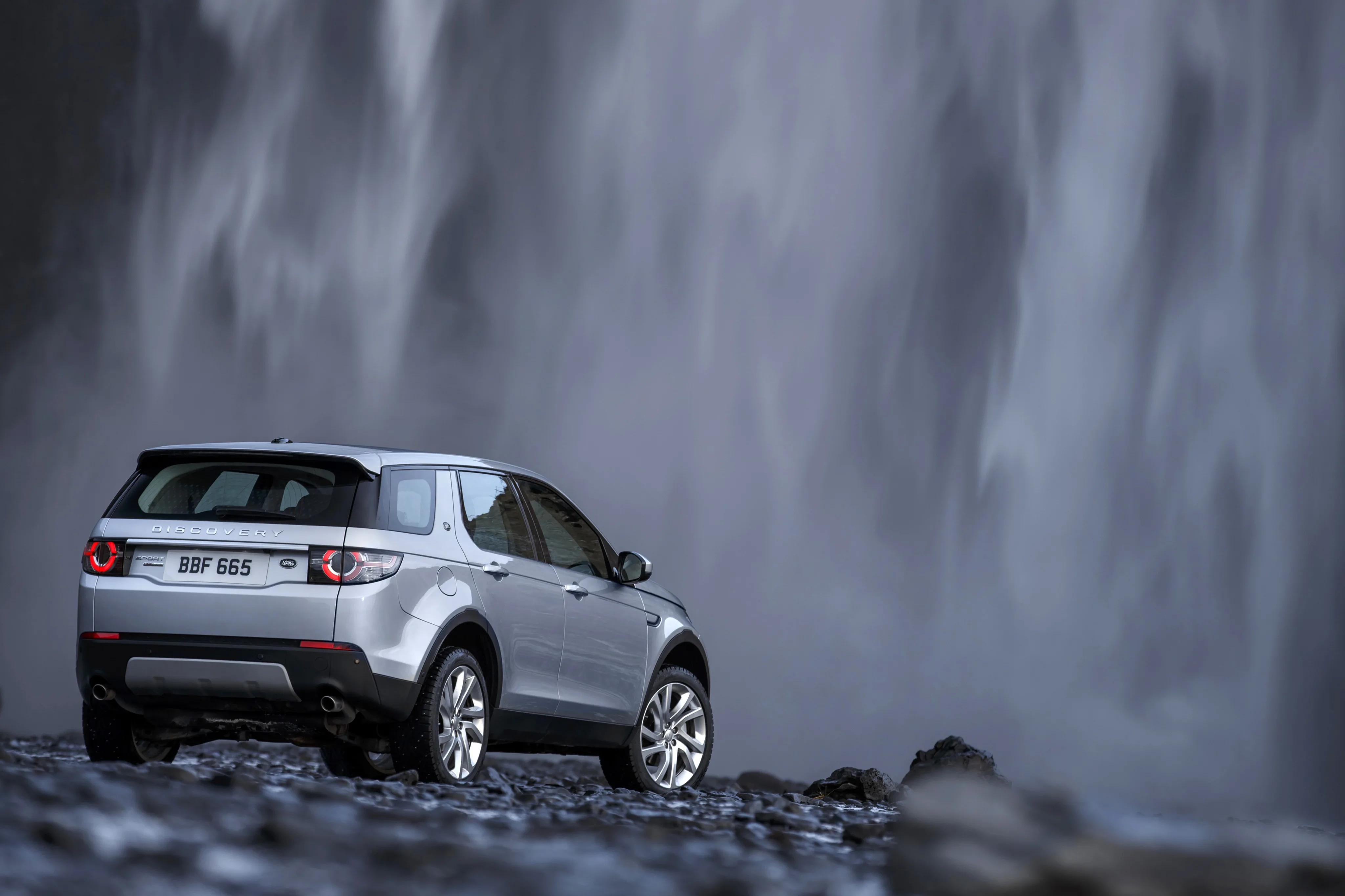 LAND-ROVER-Discovery-Sport-5276_78.jpg