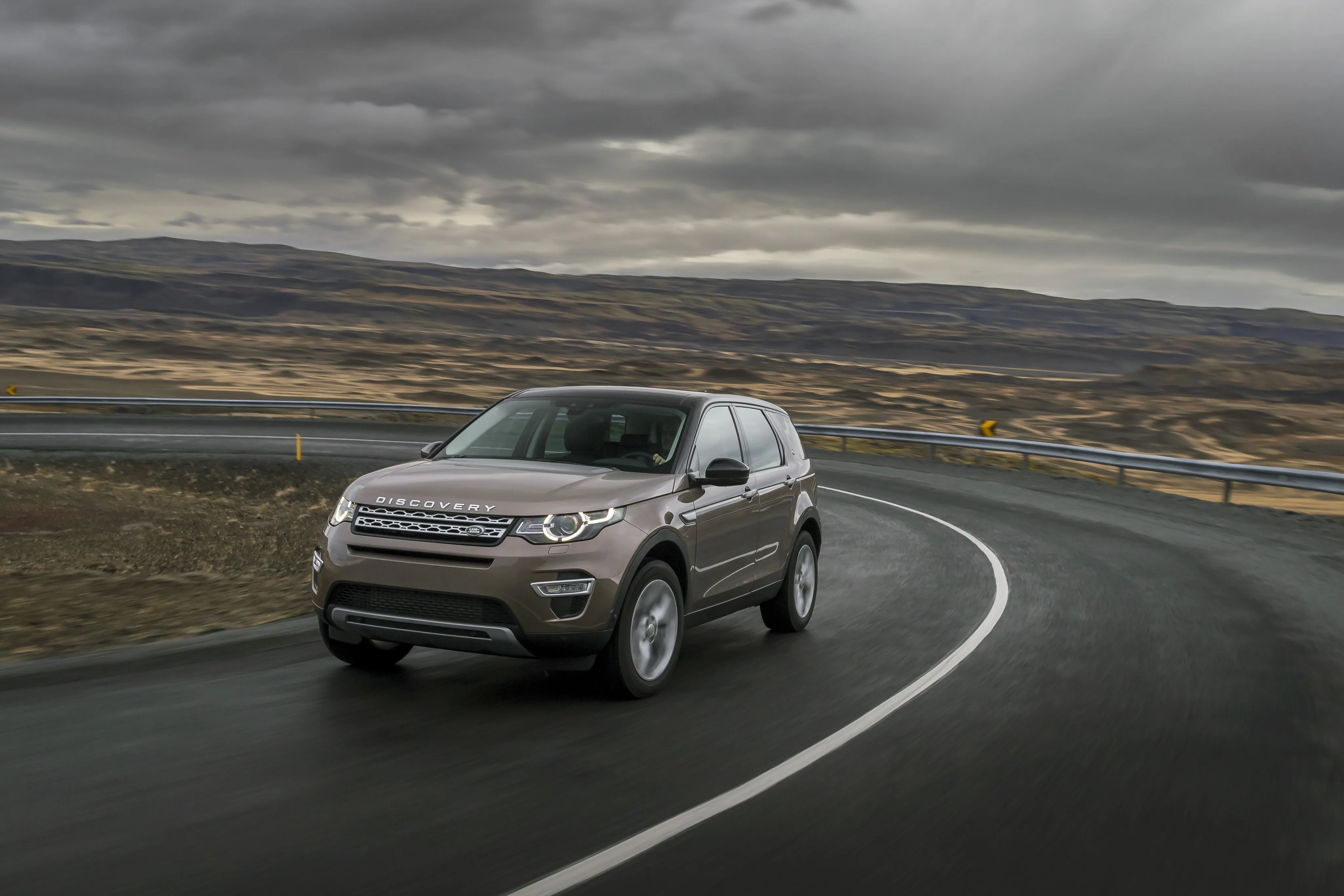 LAND-ROVER-Discovery-Sport-5276_87.jpg