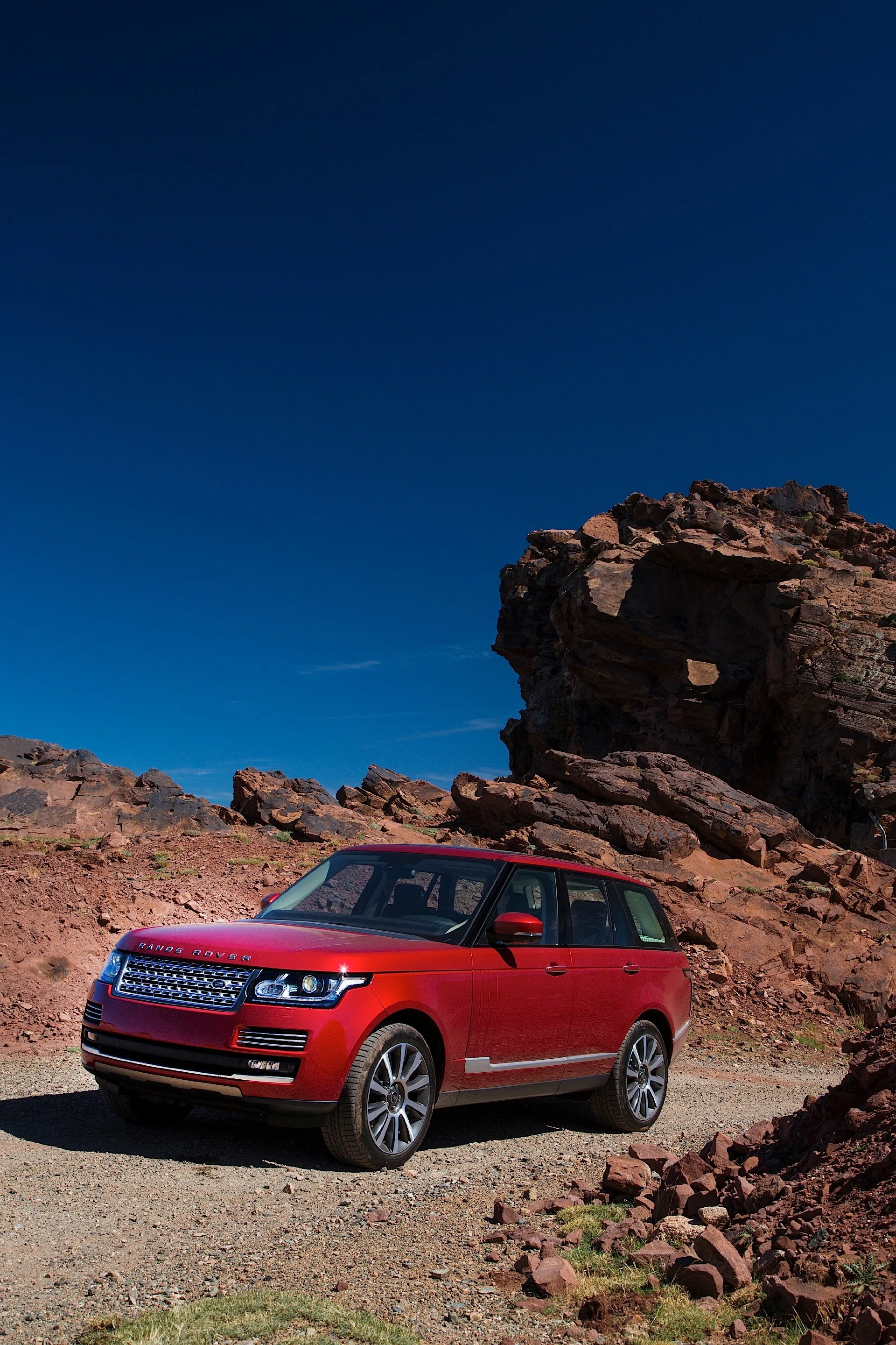 LAND-ROVER-Range-Rover-4664_100-1.jpg