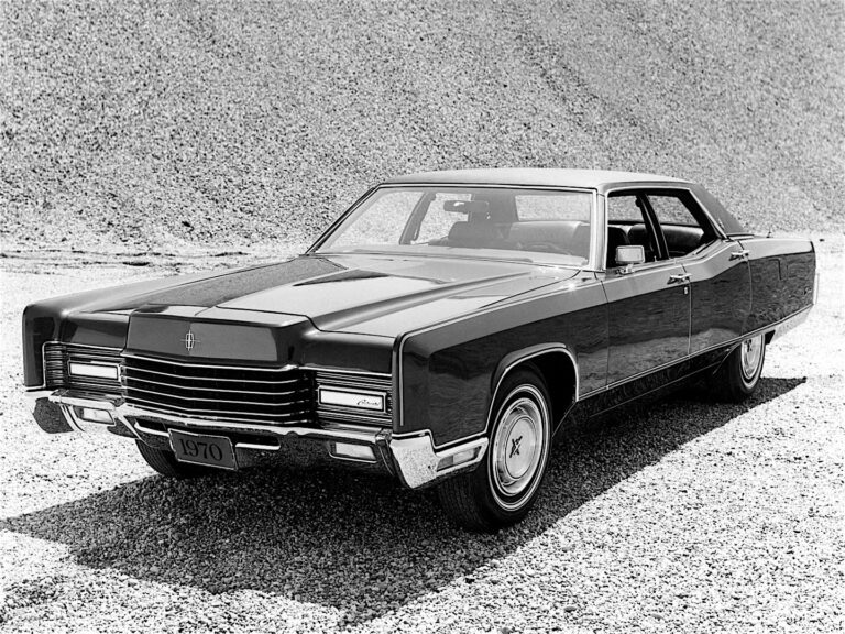 1970 Lincoln Continental four-door