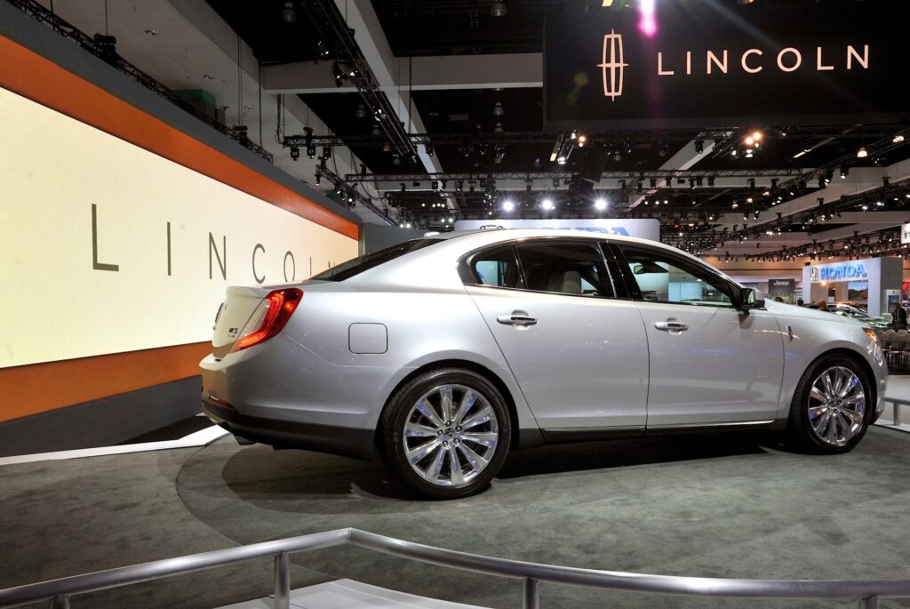 2013 Lincoln MKT