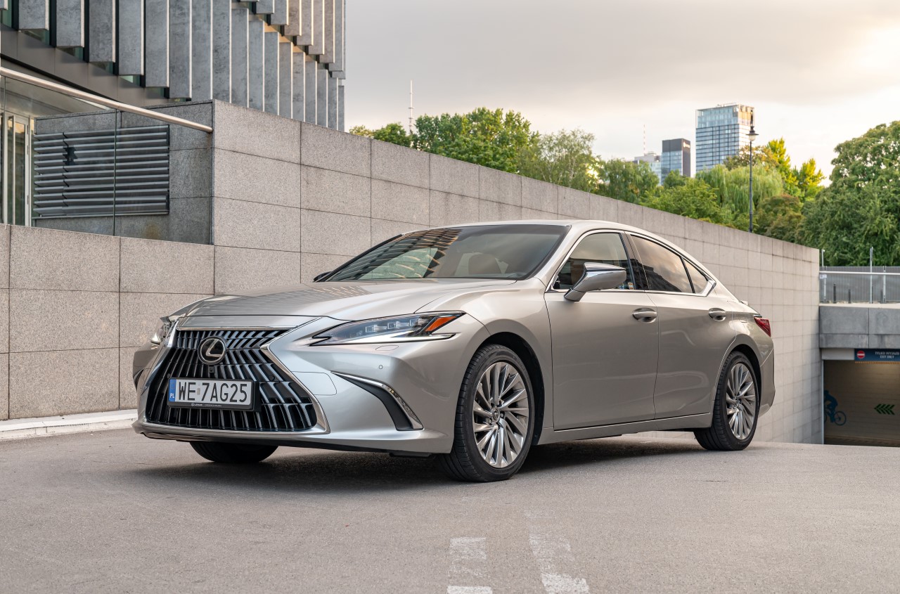Nowy Lexus ES: Japońska limuzyna