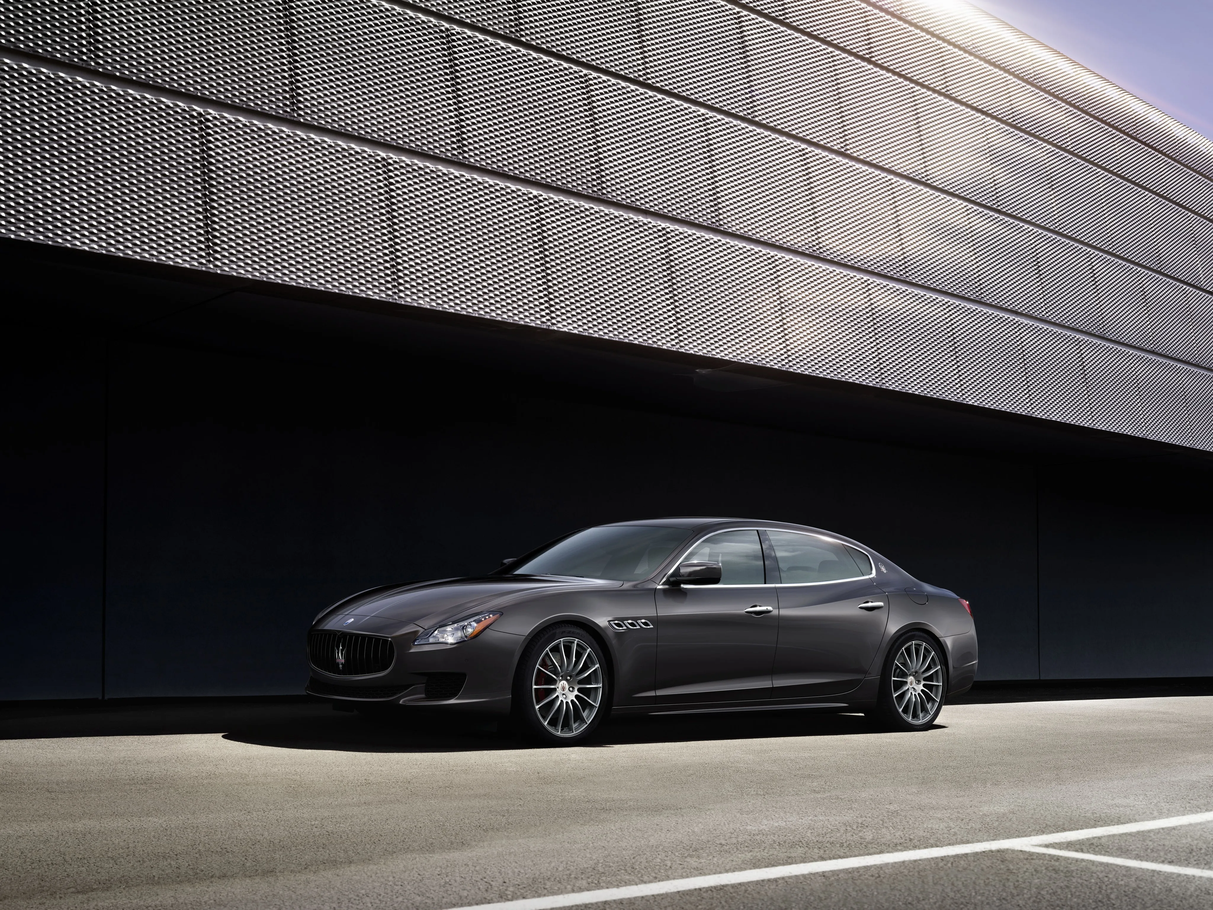 MASERATI-Quattroporte-VI-4706_86.jpg