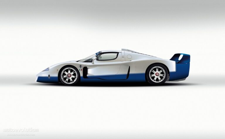 MASERATI MC 12 2004-2005