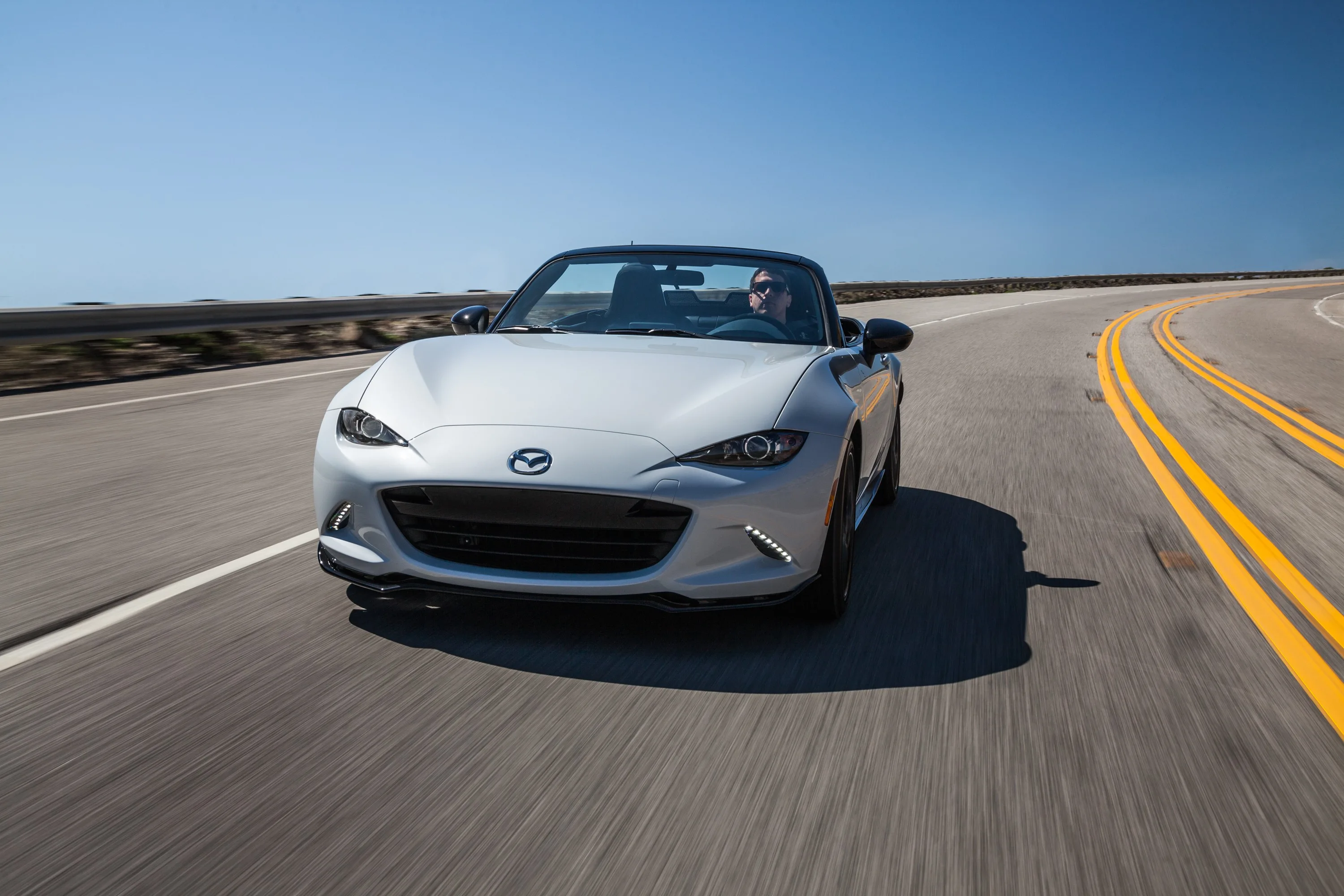 MAZDA-MX-5-Miata-5280_45.jpeg