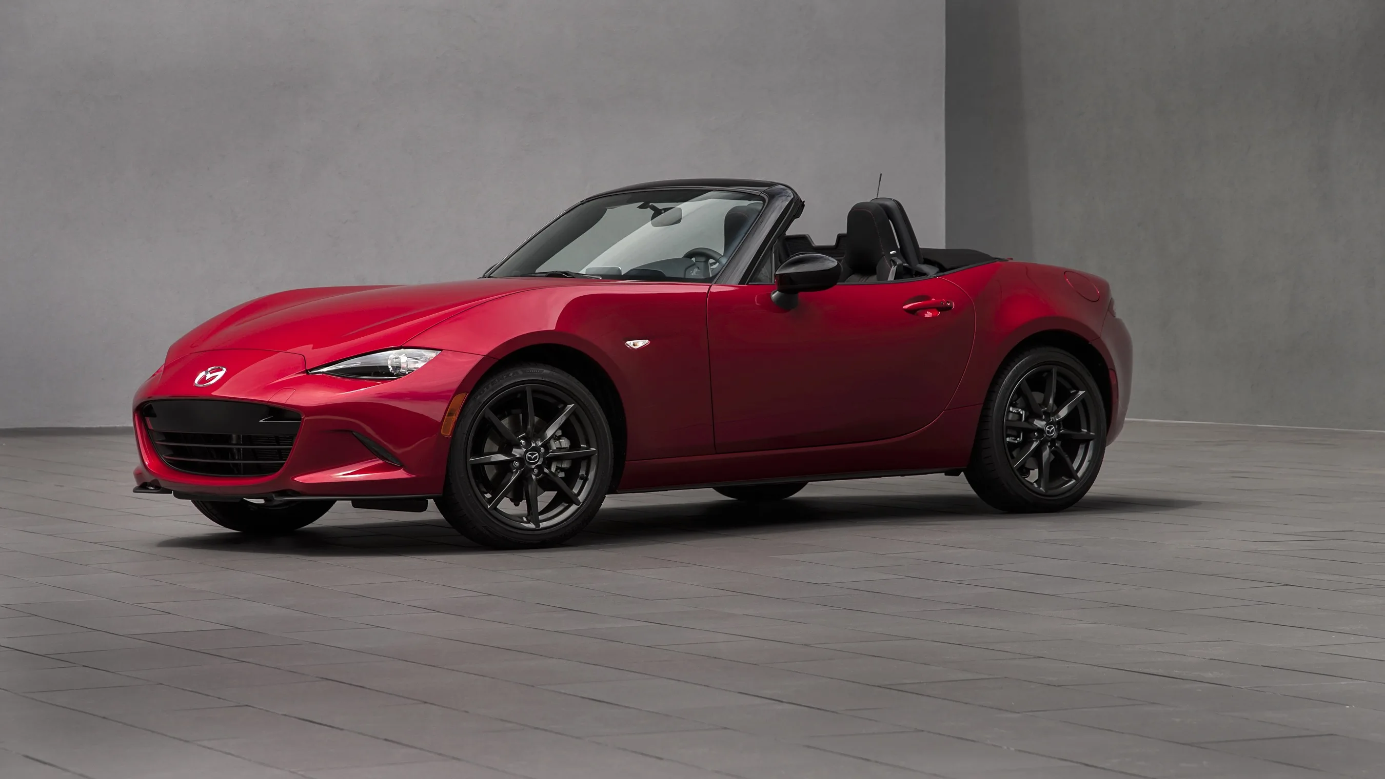 MAZDA-MX-5-Miata-5280_53.jpeg