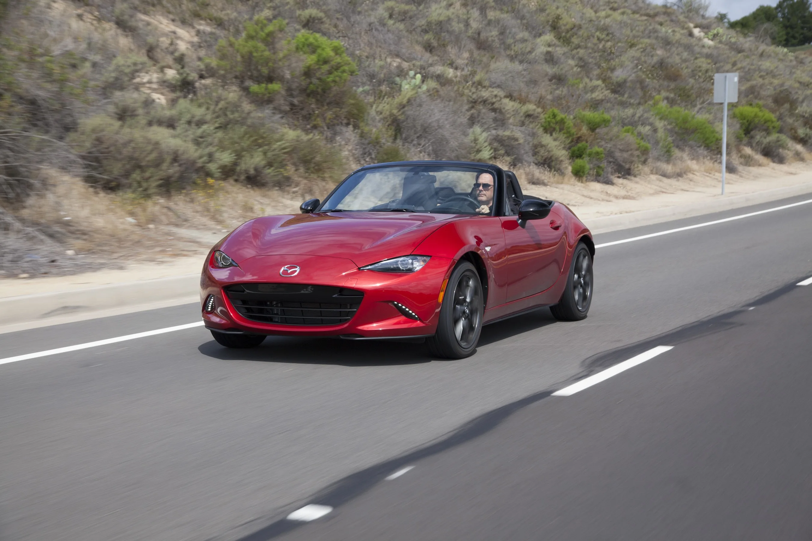 MAZDA-MX-5-Miata-5280_56.jpeg