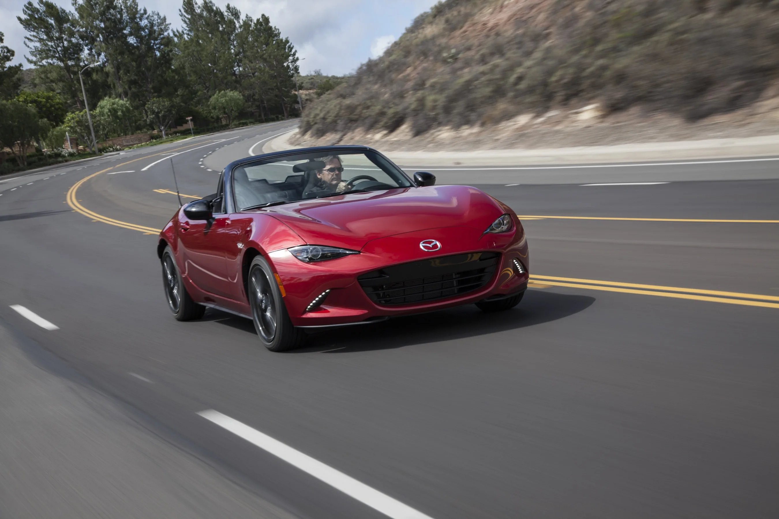 MAZDA-MX-5-Miata-5280_57.jpeg