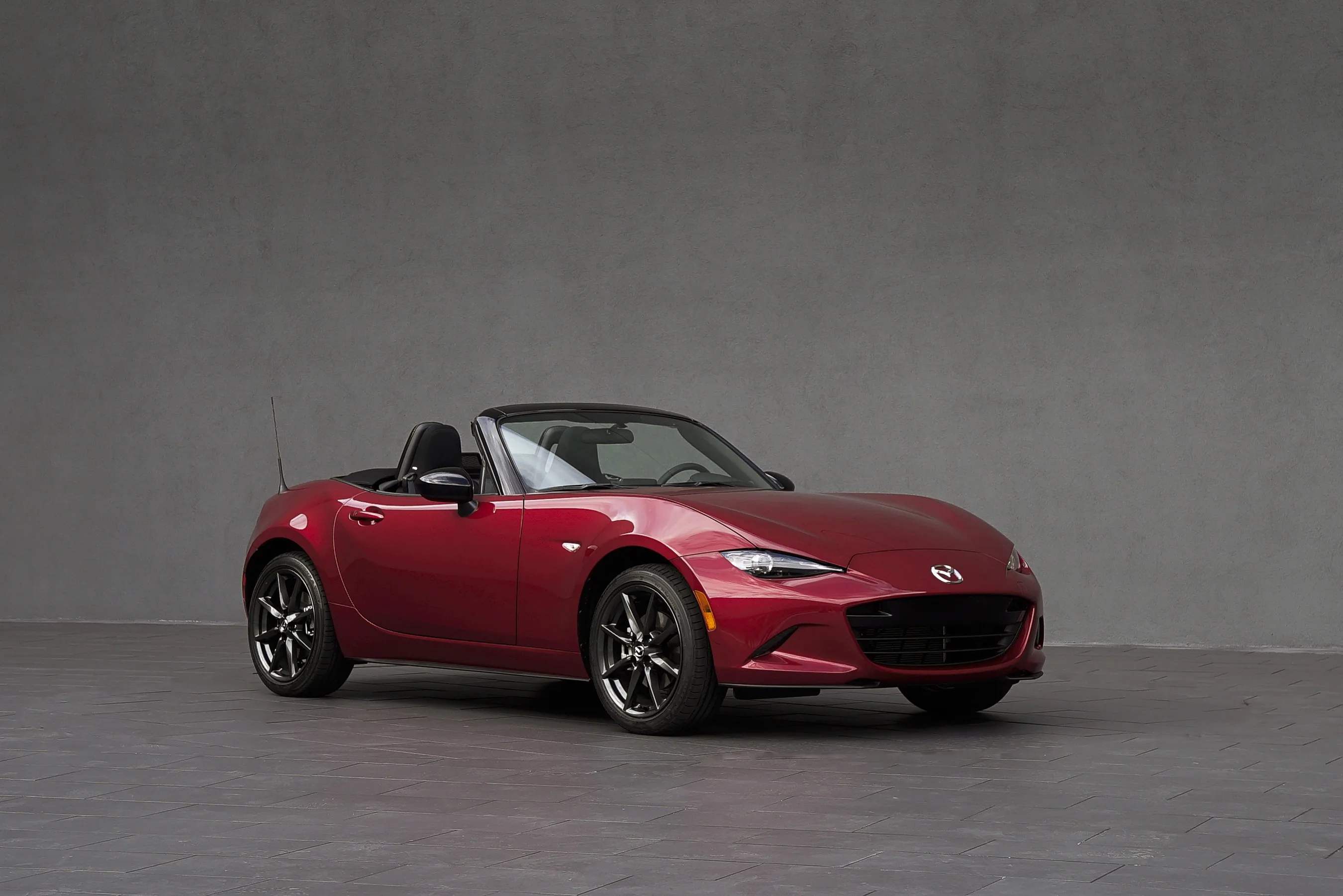 MAZDA-MX-5-Miata-5280_61.jpeg