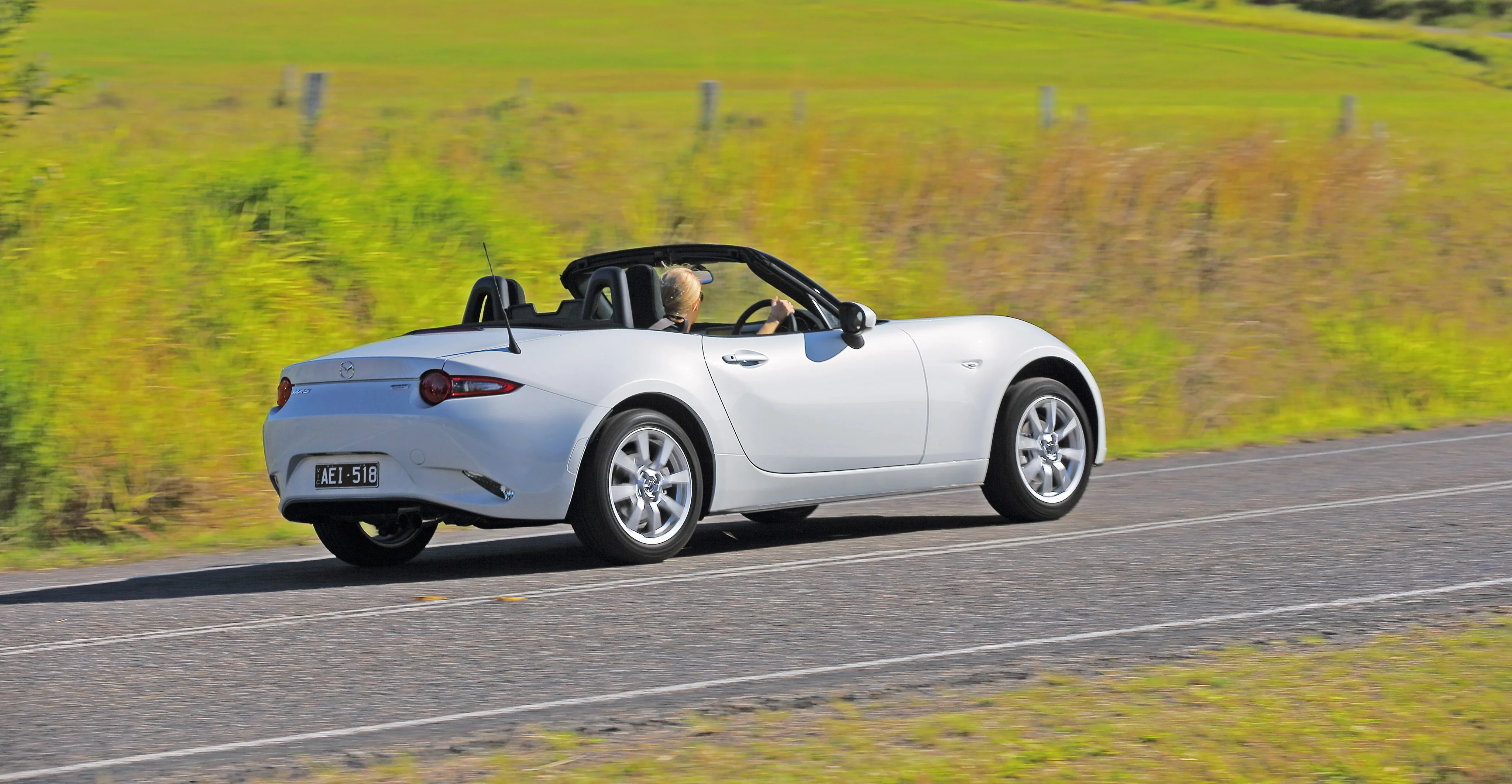 MAZDA-MX-5-Miata-5280_67.jpeg
