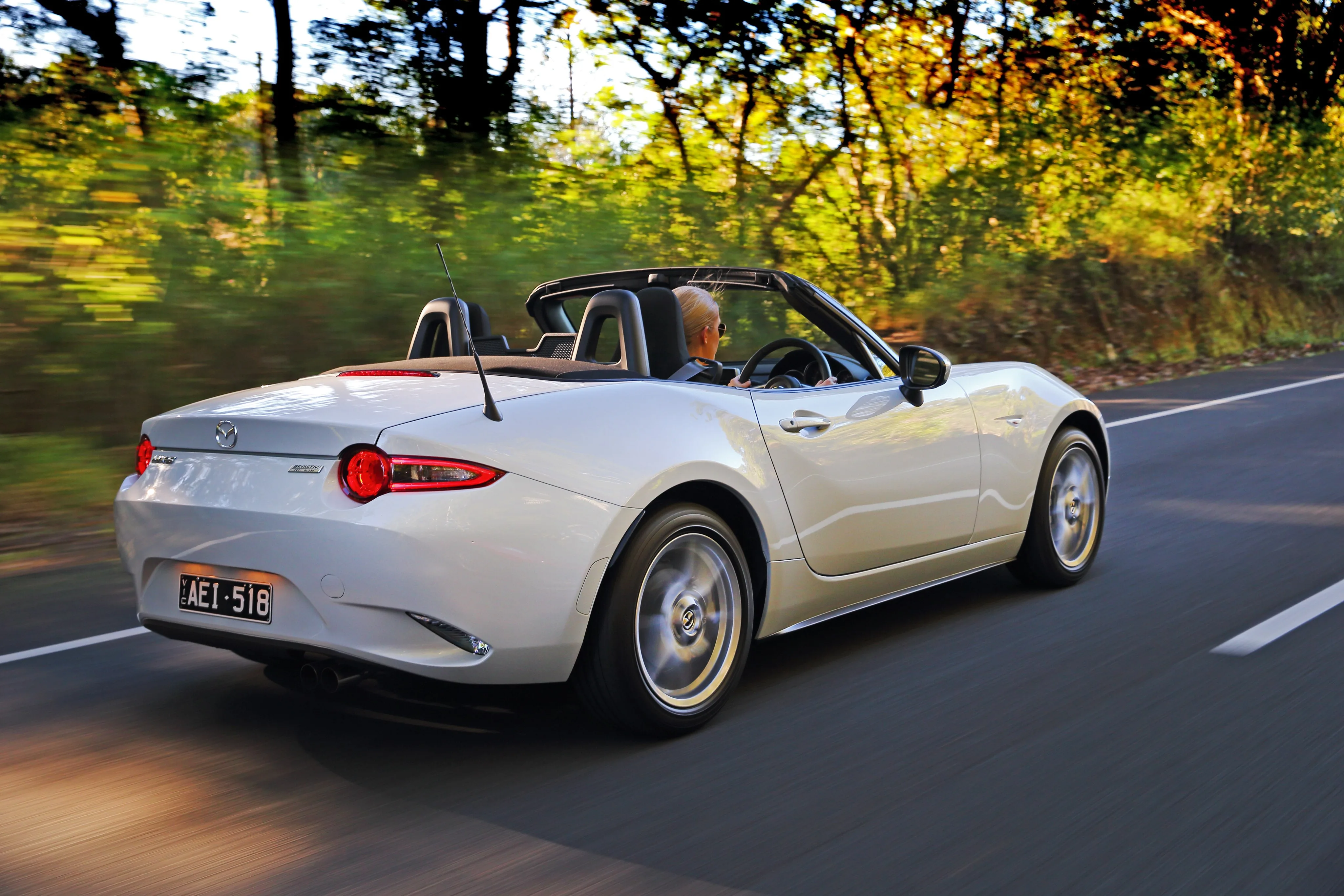 MAZDA-MX-5-Miata-5280_78.jpeg